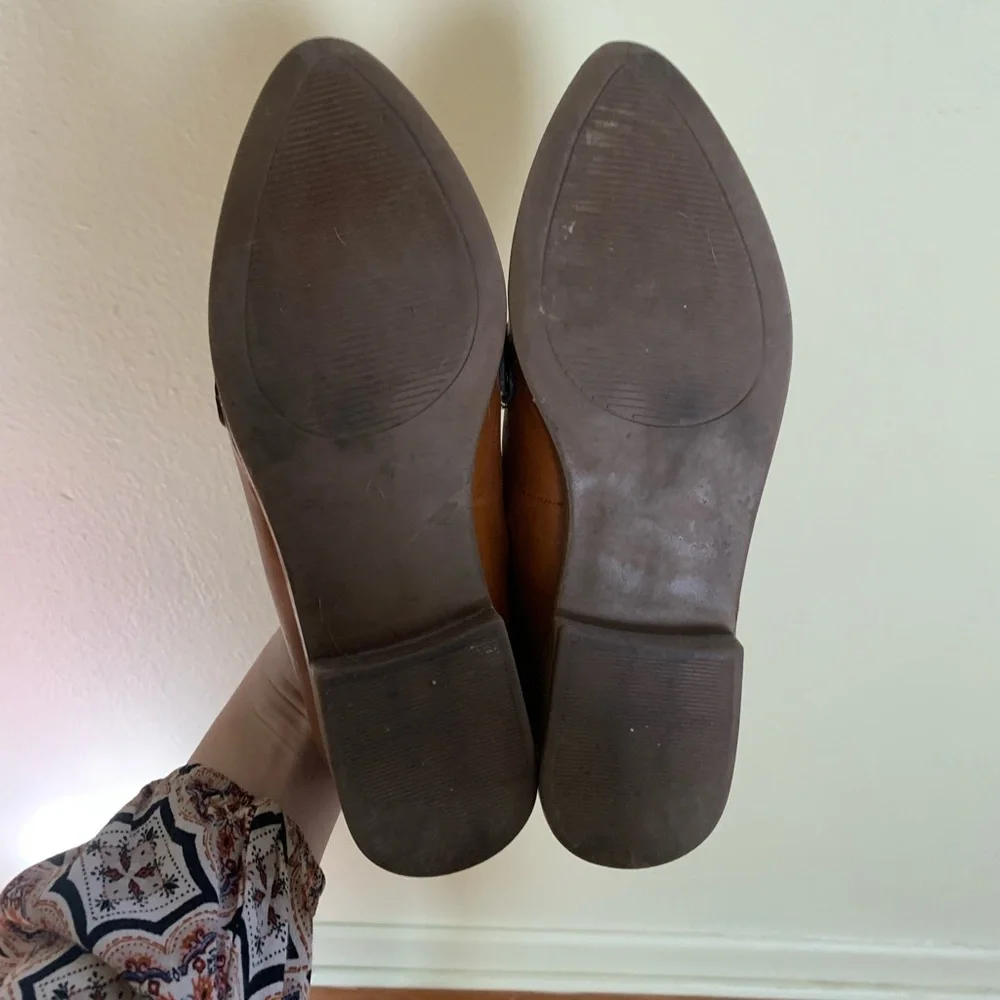 Perfect Neutral Flat! 🖤🤎🤍 - Picture 2 of 6